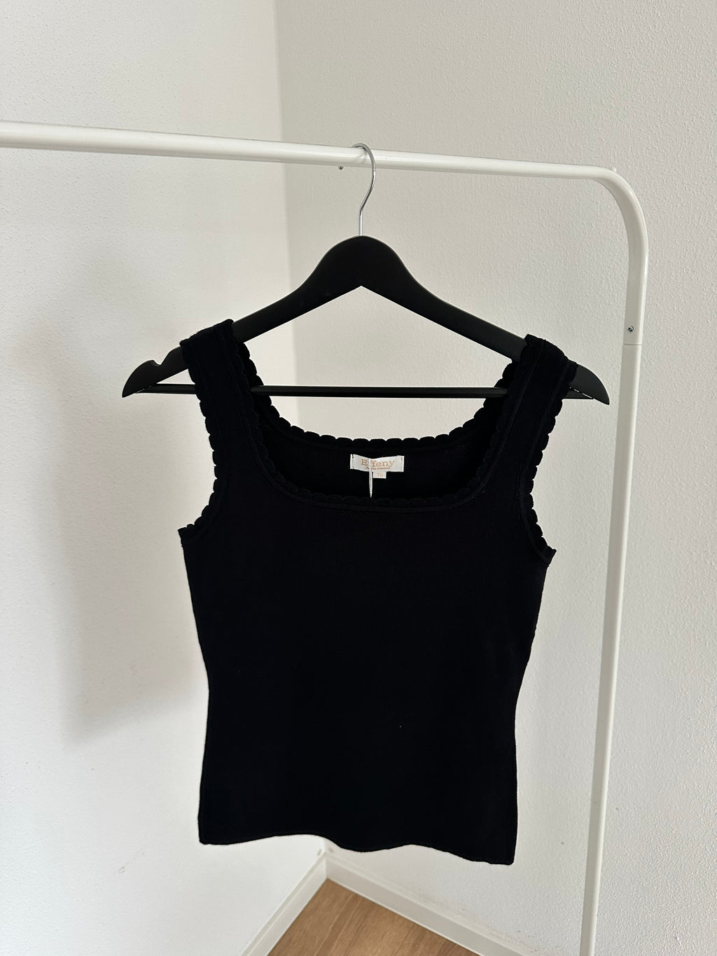Effeny Geripptes Tanktop mit eckigem Ausschnitt