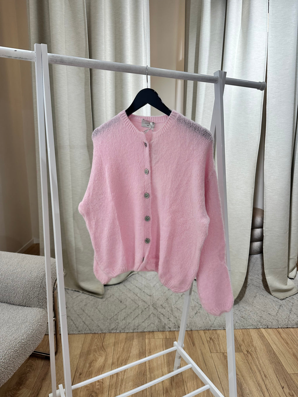 L´esstiel Flauschiger Strick-Cardigan mit Rundhalsausschnitt & Knopfleiste