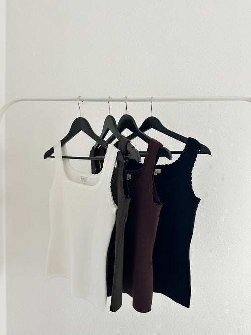 Effeny Geripptes Tanktop mit eckigem Ausschnitt