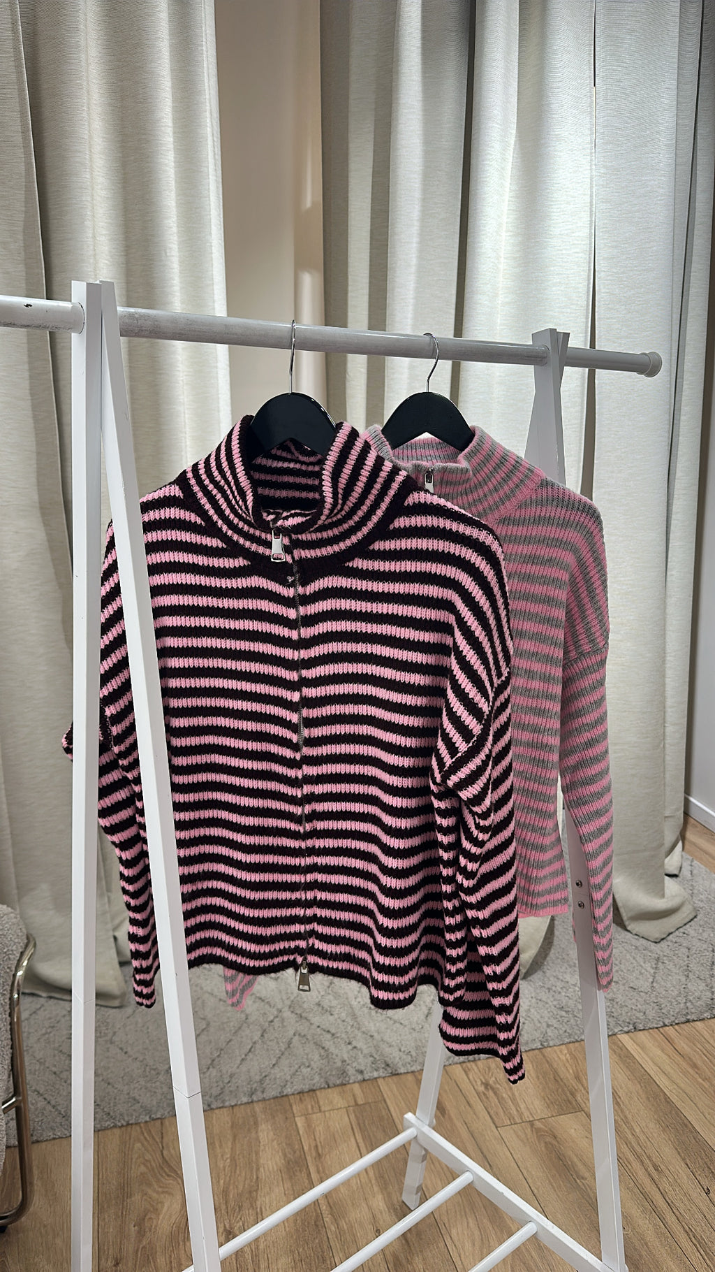 L´esstiel Gestreifte Strickjacke mit Stehkragen & Reißverschluss
