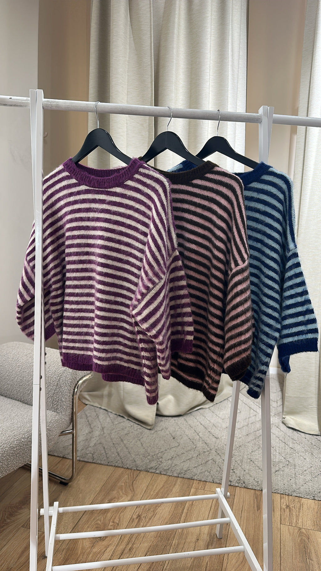 L´esstiel Flauschiger Kurzarm-Strickpullover im Streifen-Look mit Fledermausärmeln