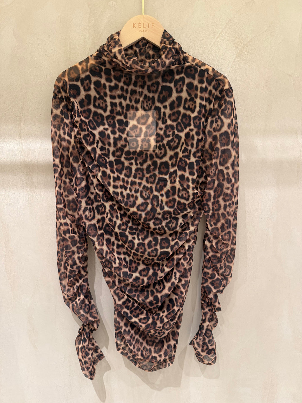 Kélie Fashion Mesh-Longsleeve im Leo-Print mit Stehkragen & Raffungen