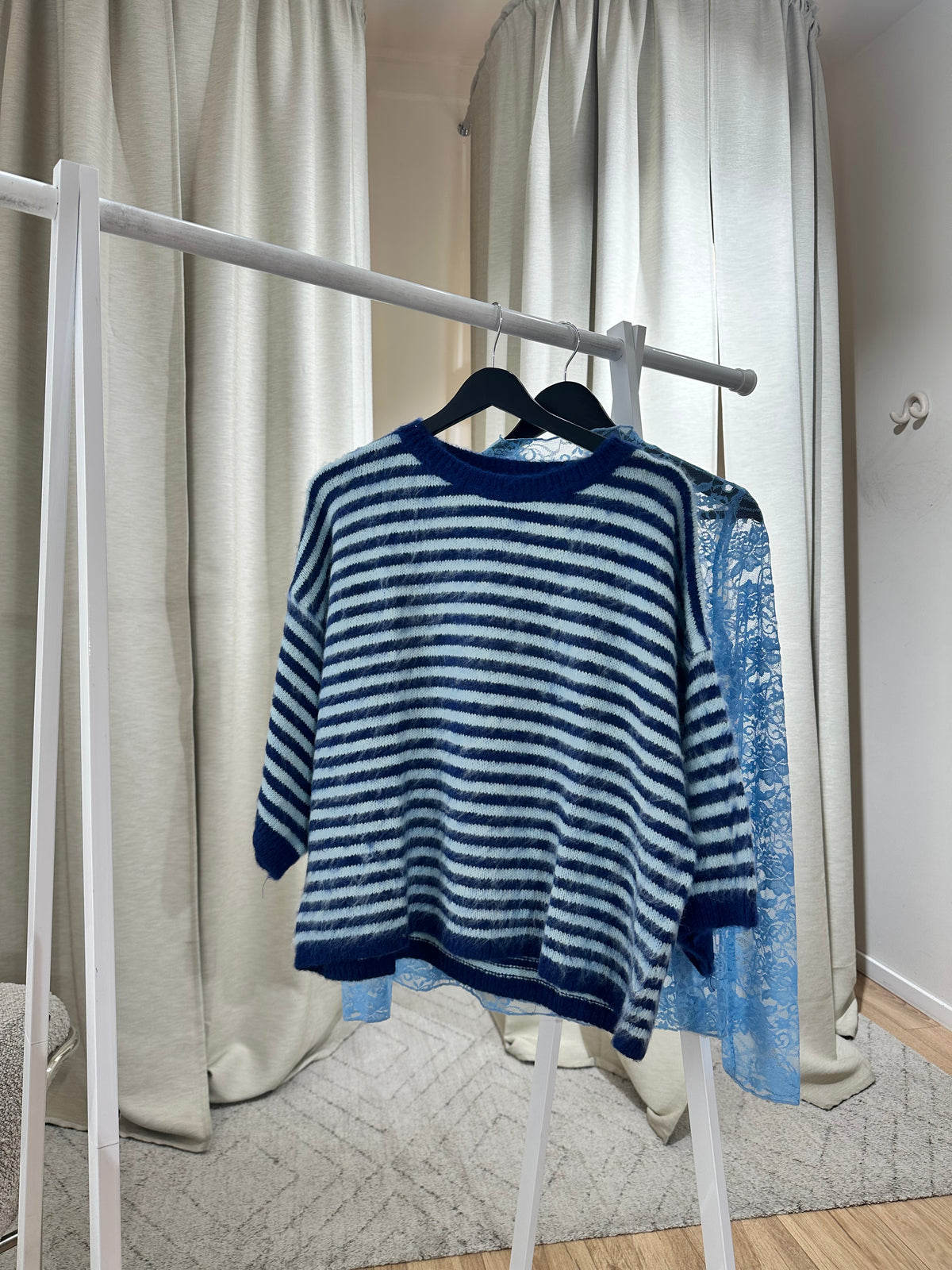 J&L Longsleve aus Spitze