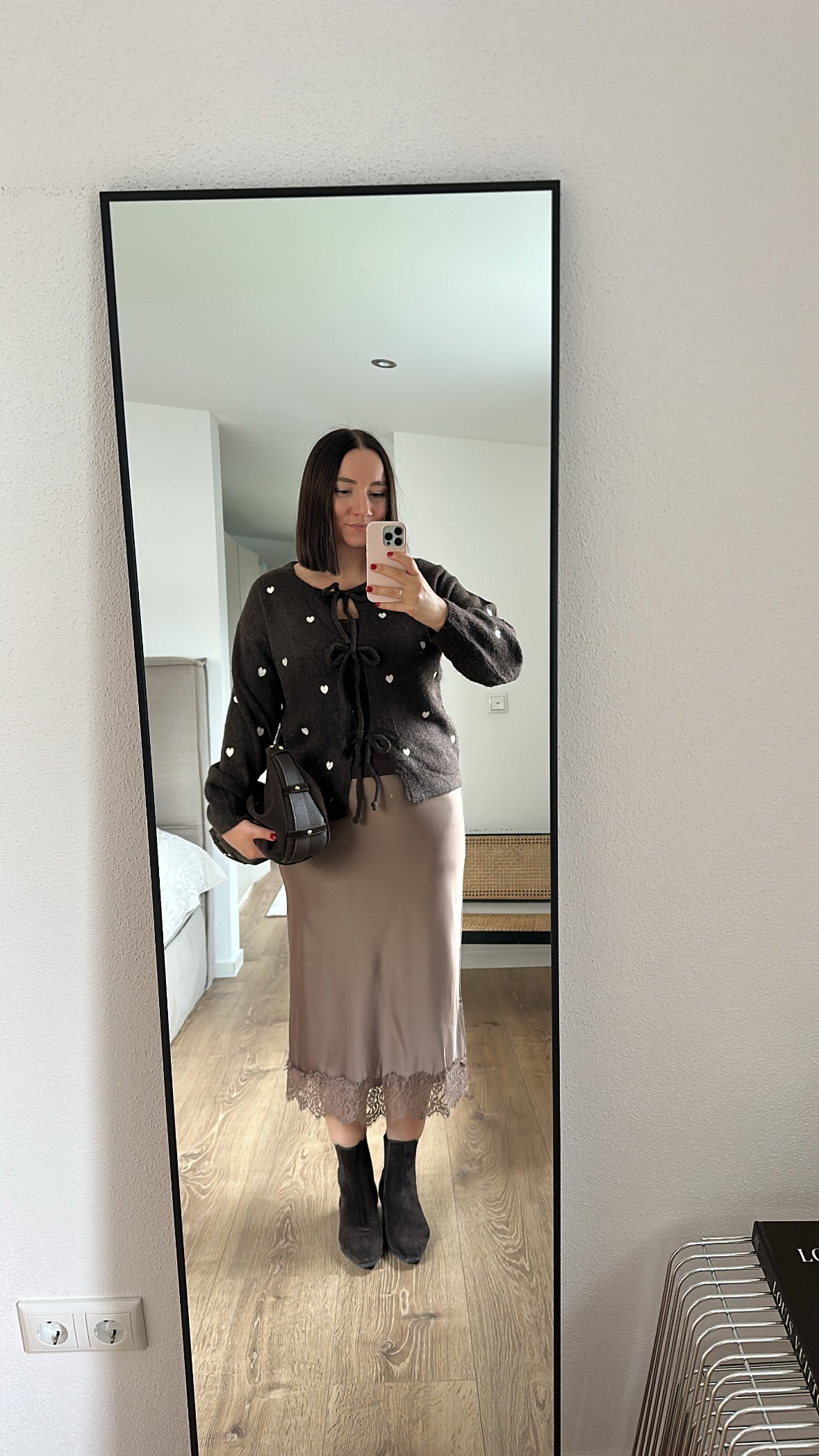 Effeny Cardigan mit aufgestickten Herzen