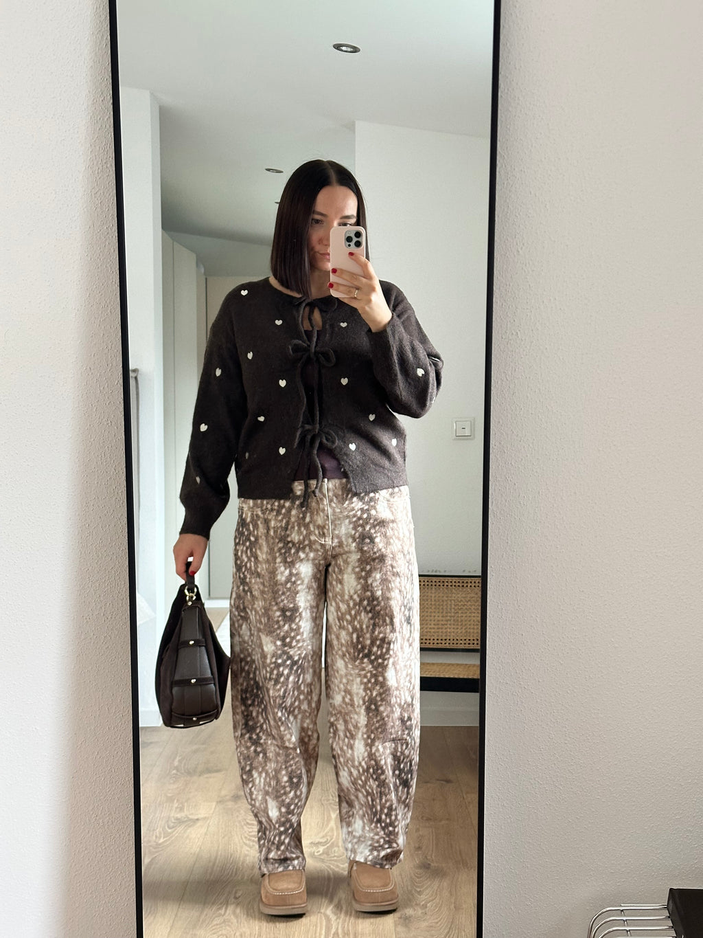 Effeny Cardigan mit aufgestickten Herzen