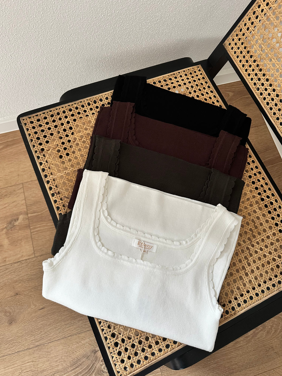 Effeny Geripptes Tanktop mit eckigem Ausschnitt