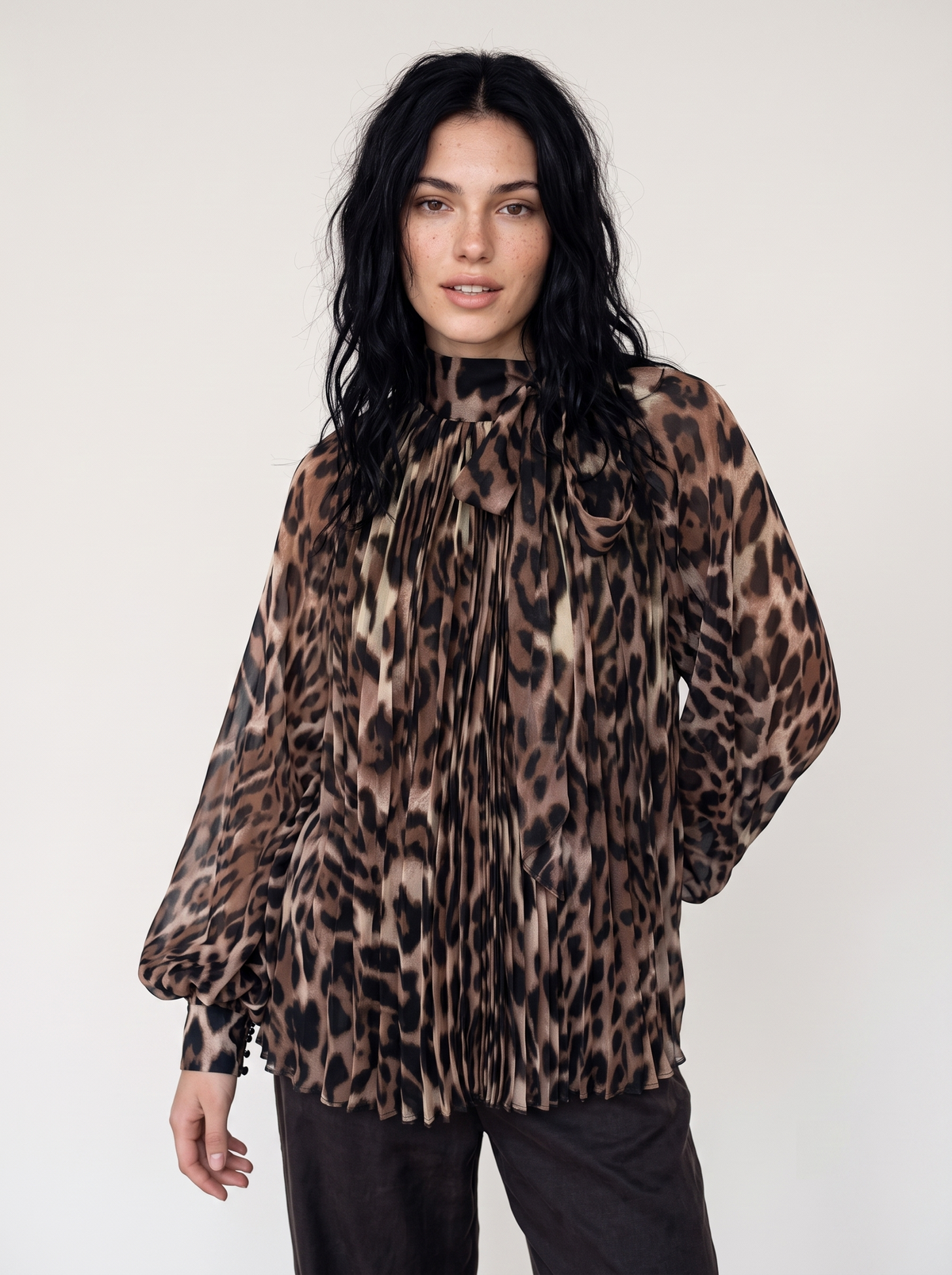 Kélie Fashion plissierte Leo-Bluse mit voluminösen Ärmel