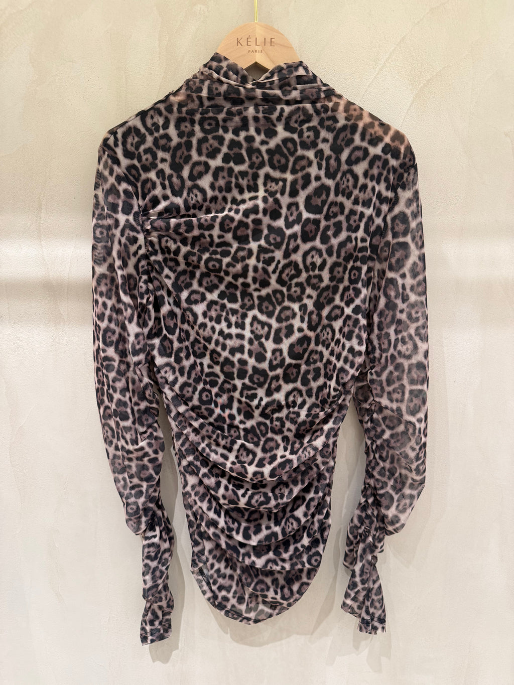 Kélie Fashion Mesh-Longsleeve im Leo-Print mit Stehkragen & Raffungen
