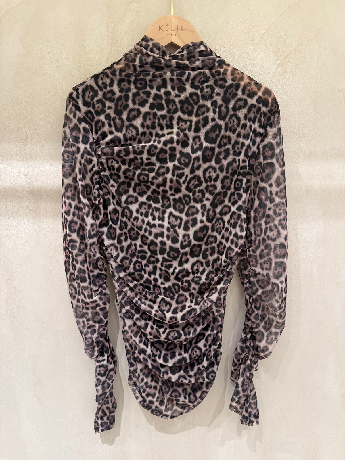Kélie Fashion Mesh-Longsleeve im Leo-Print mit Stehkragen & Raffungen