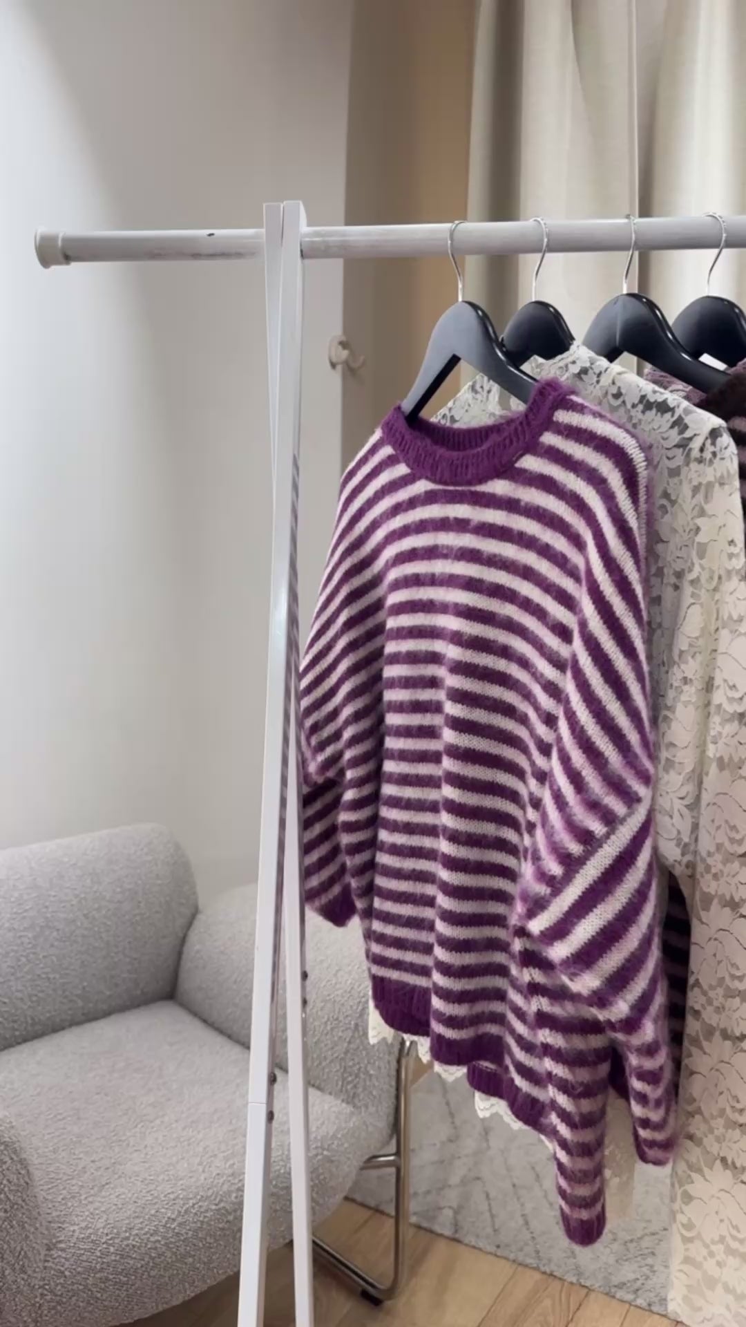 L´esstiel Flauschiger Kurzarm-Strickpullover im Streifen-Look mit Fledermausärmeln