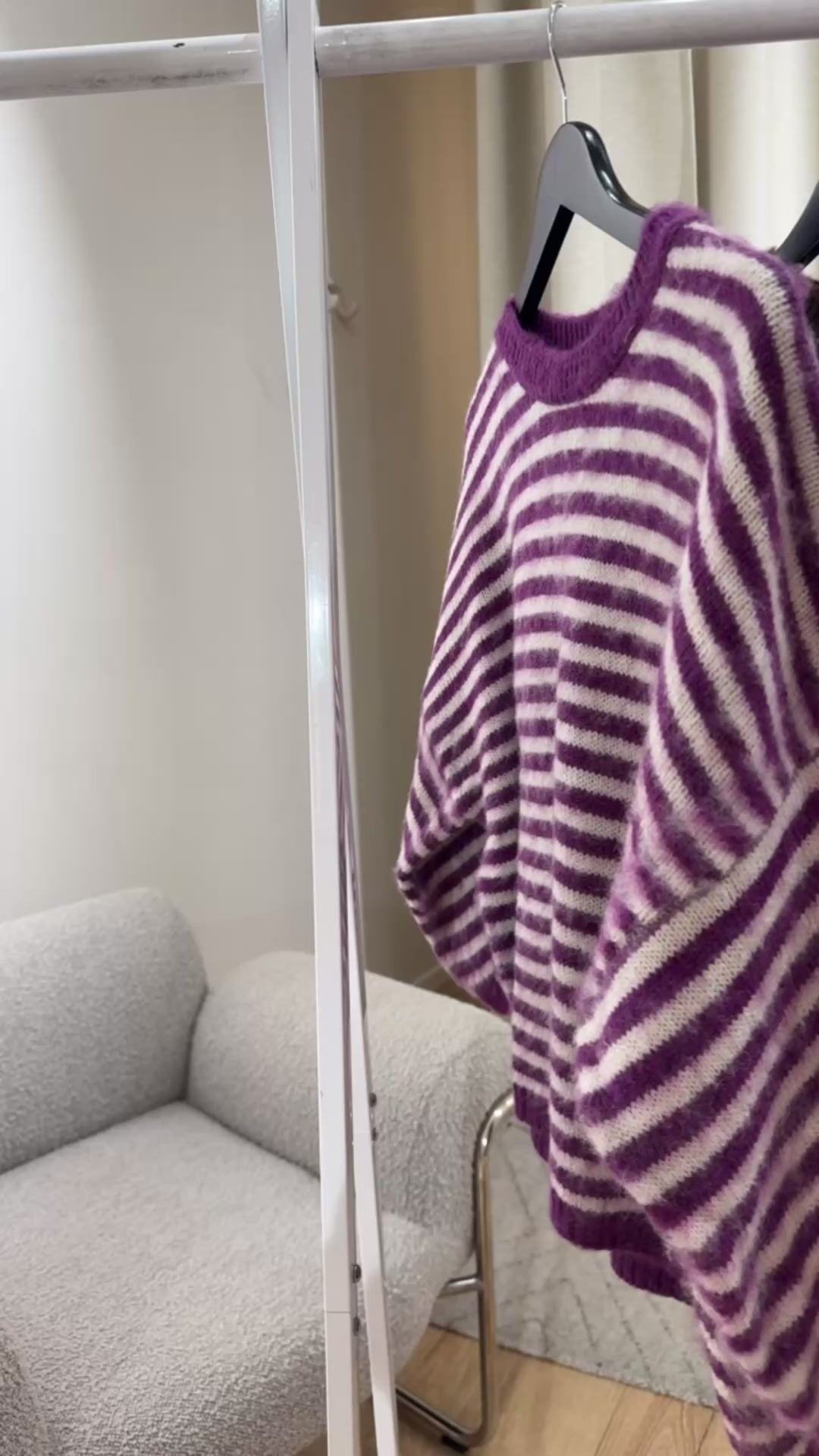 L´esstiel Flauschiger Kurzarm-Strickpullover im Streifen-Look mit Fledermausärmeln